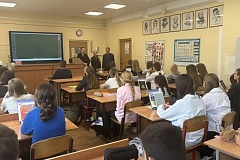 В школах Новокосино прошли профилактические мероприятия с участием полиции и председателя совета ветеранов Новокосино